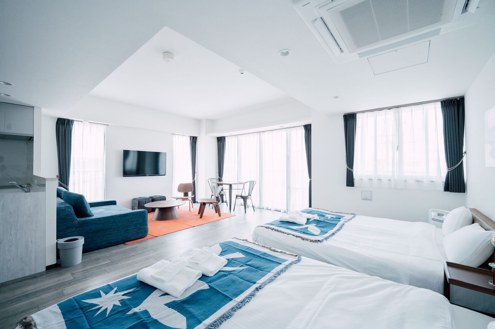 Araha ROOM 3F 室内全景