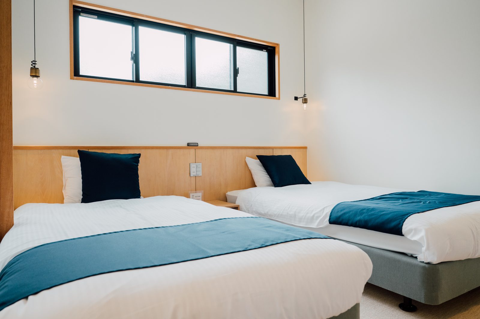 Bise ROOM A ネイビーで統一したベッドリネン